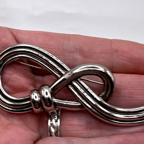 Erwin PEARL Signed Rope KNOT BROOCH Pin Mid Century Costume Jewelry - Picture 3 of 7